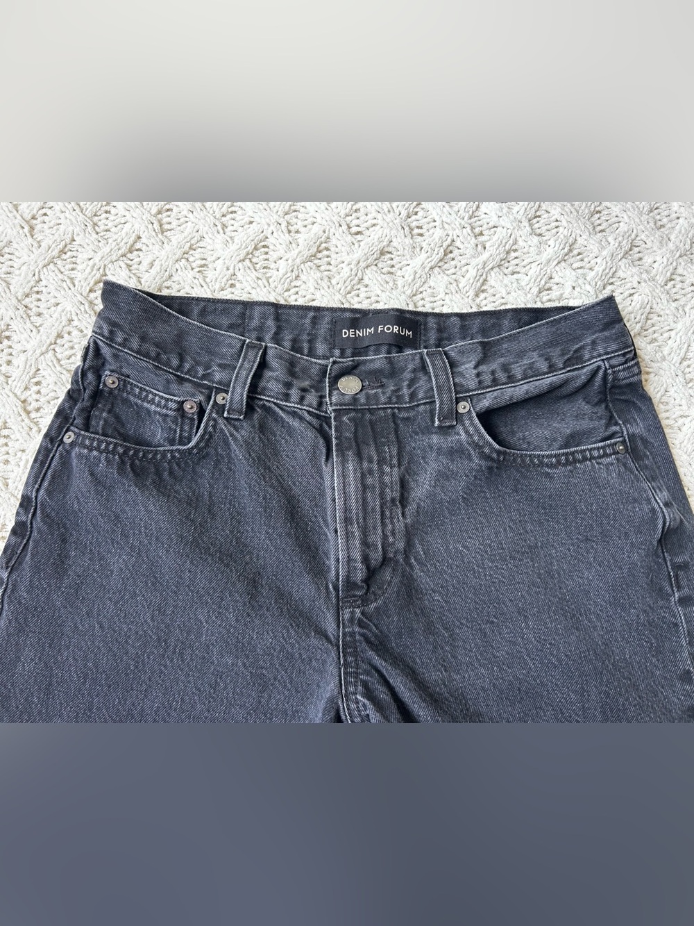 Denim Forum - The Farrah Lo-Rise Wide Jean - Picture 4 of 12